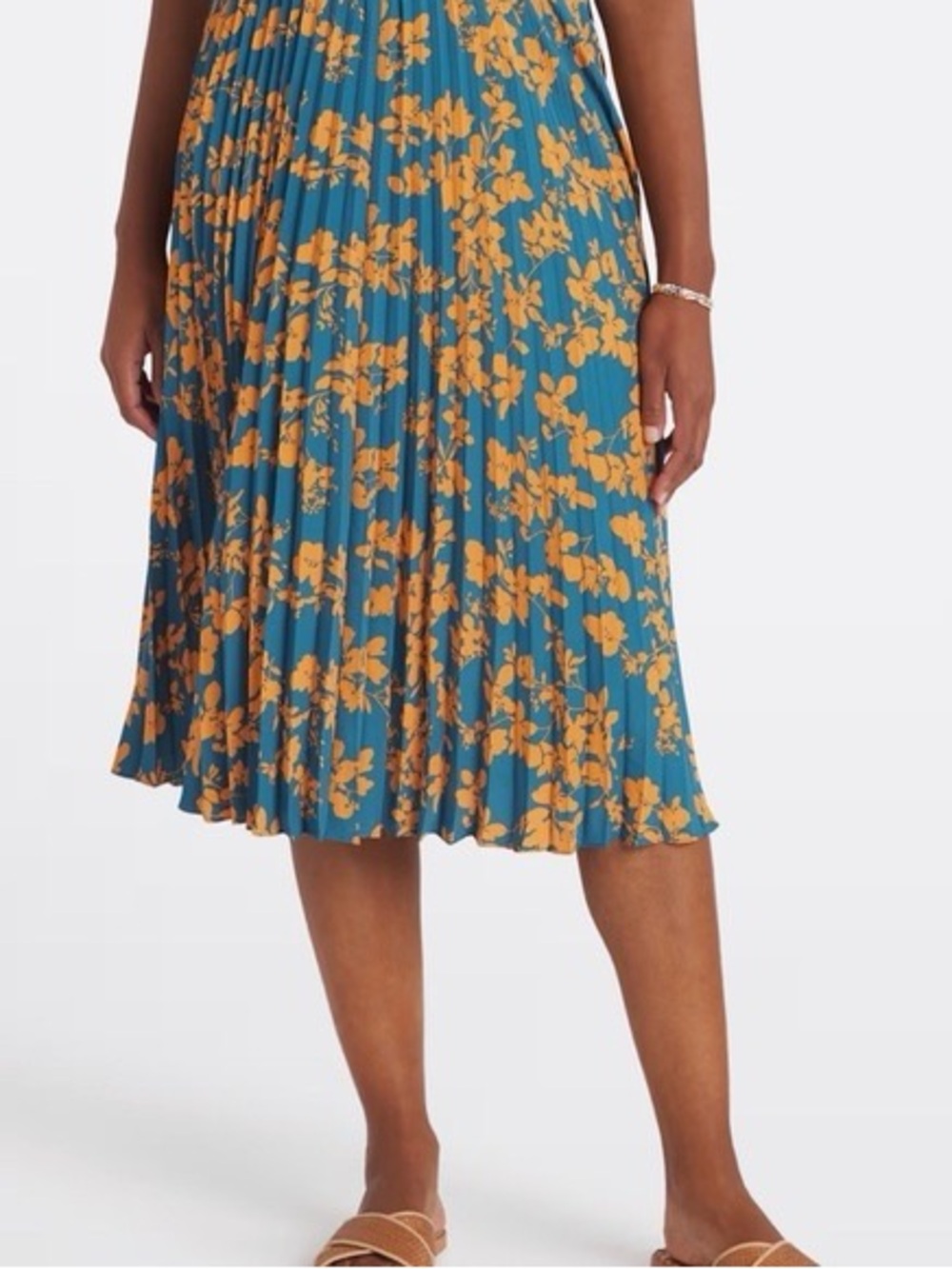 Skies Are Blue Pleated Floral Crepe Maxi Skirt